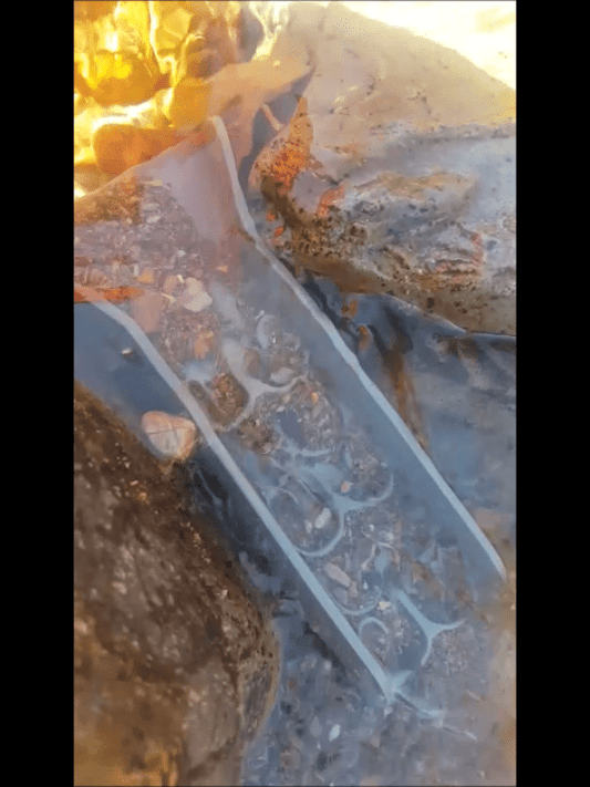 Mini Pocket Sluice Box with Dream Mat | Gold Prospecting Equipment